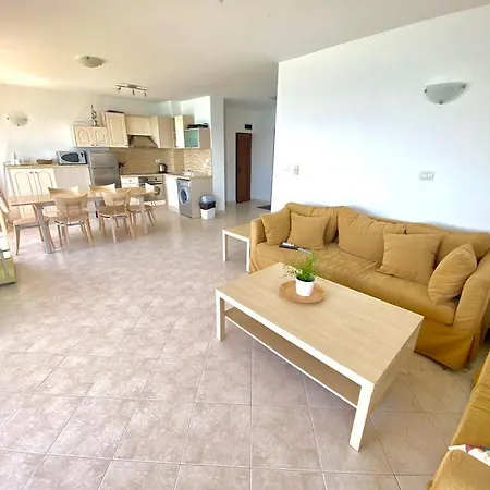 под наем с фронтална гледка море, гр. влас Apartment *
